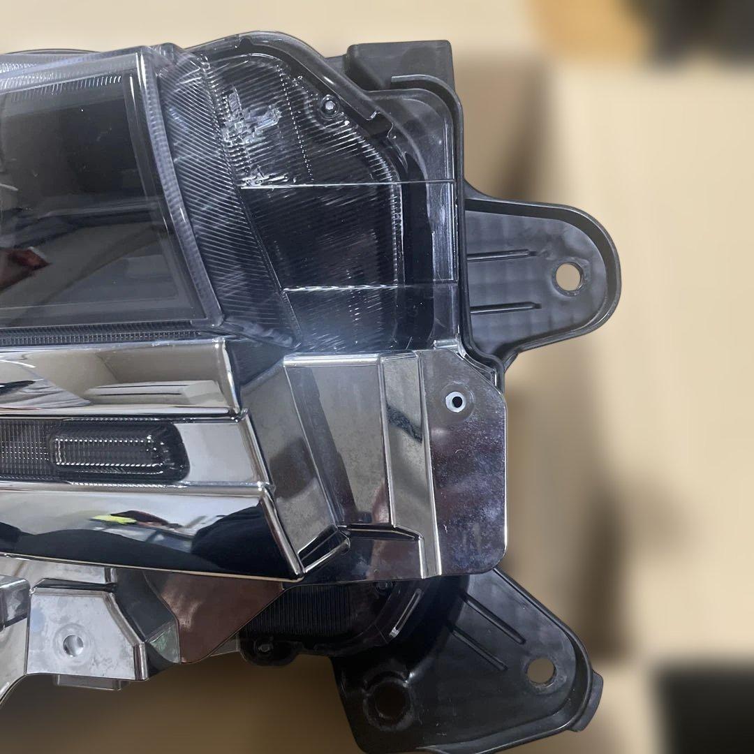 スペーシア MK54S/MK94S 純正 LED 右 ヘッドライト KOITO