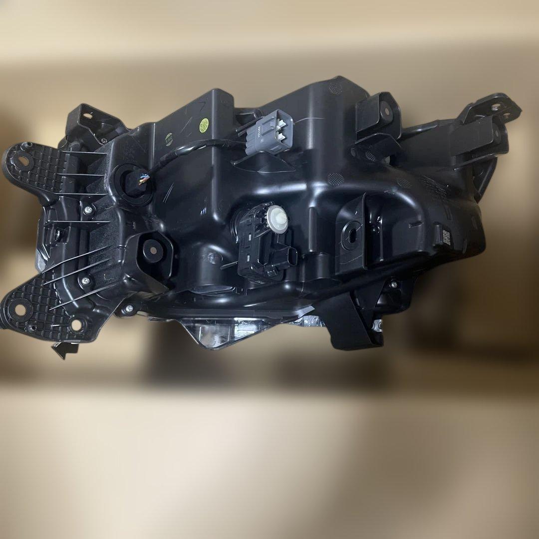 スペーシア MK54S/MK94S 純正 LED 右 ヘッドライト KOITO