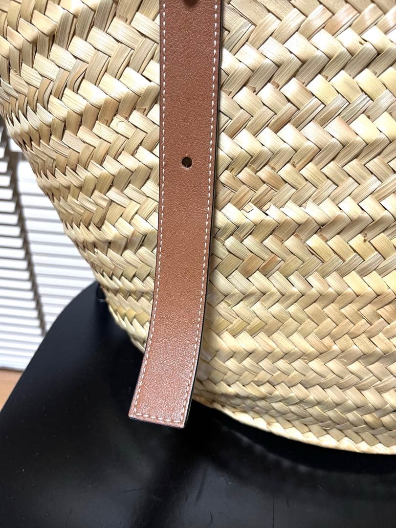 【Yuka Kaeです】　ロエベ　カゴバッグM お花チャーム付き