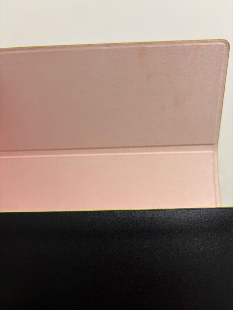 FENDI サングラス ブラックレンズ