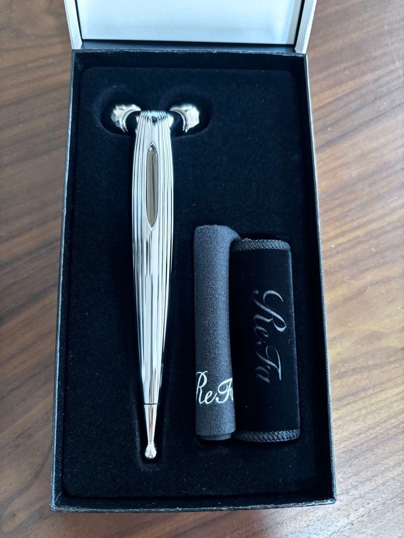 ReFa 美顔ローラー 収納ケース付き