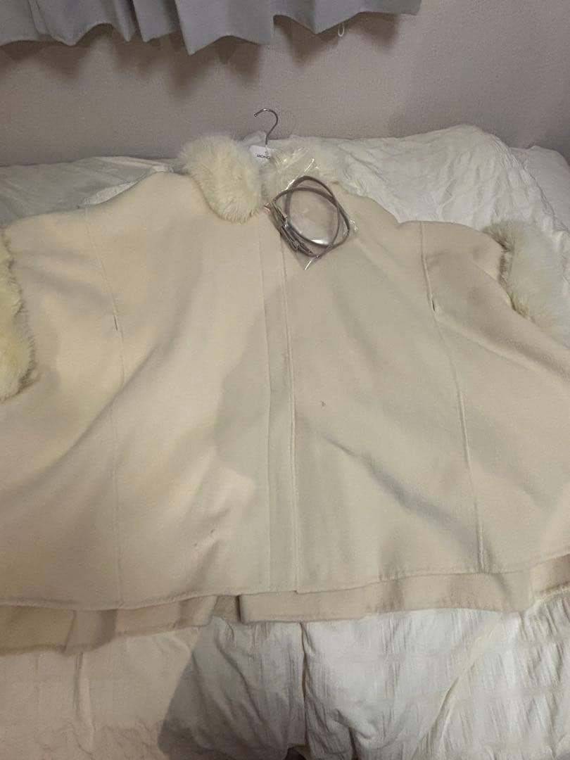 SNIDEL ファー付きミドルケープコート