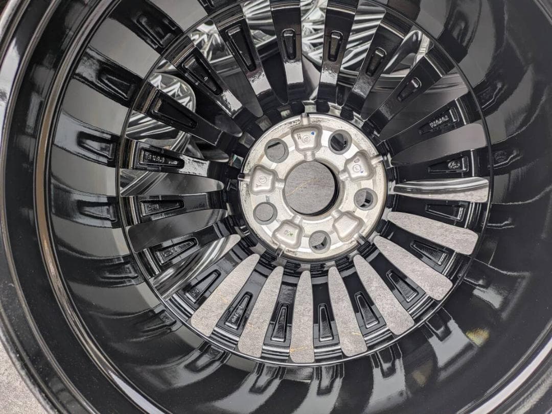 【美品 トヨタ 210系 クラウンマジェスタ 純正 18インチ ブラック 4本】