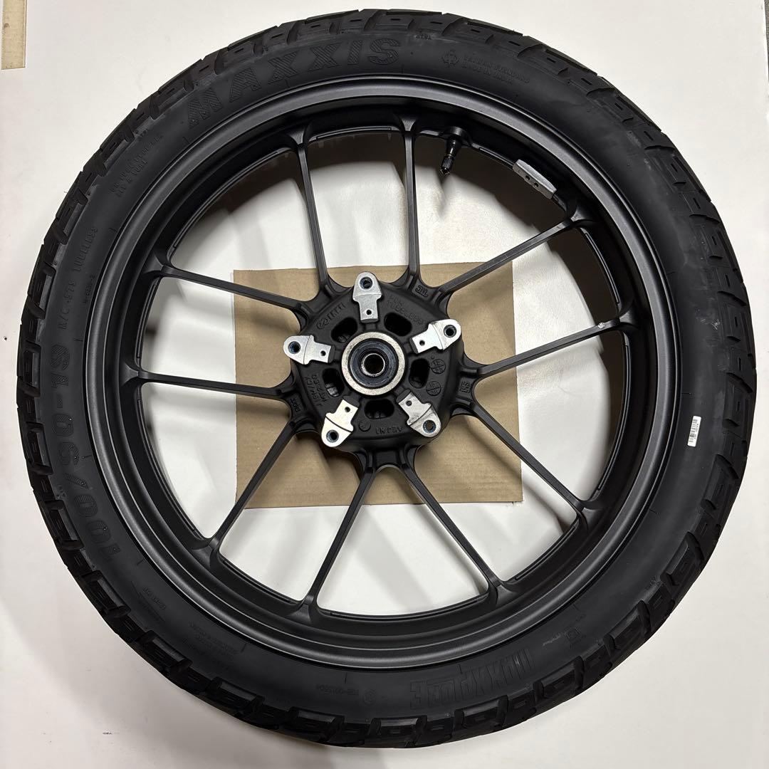 Vストローム250SXフロントホイール、タイヤセット！