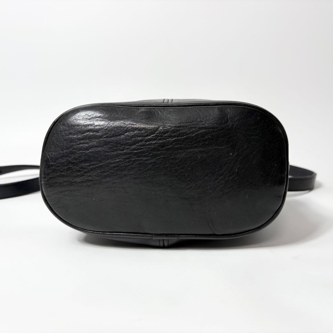 オールドコーチ　ショルダーバッグ　巾着　ブラック　vintagecoach.