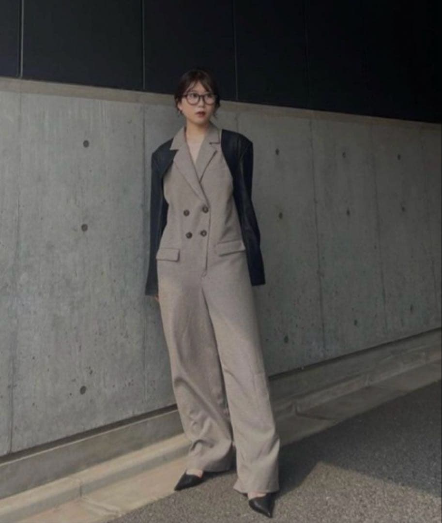 のんの‼️Ameri VINTAGE ミニチェックジャケットロンパース