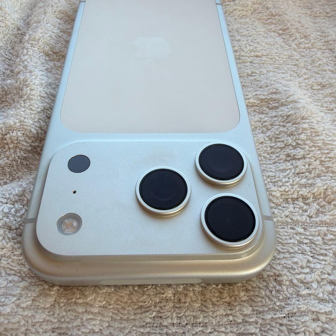 iPhone 17 Pro バッテリー100%保証あり ケース、新品ケーブル付