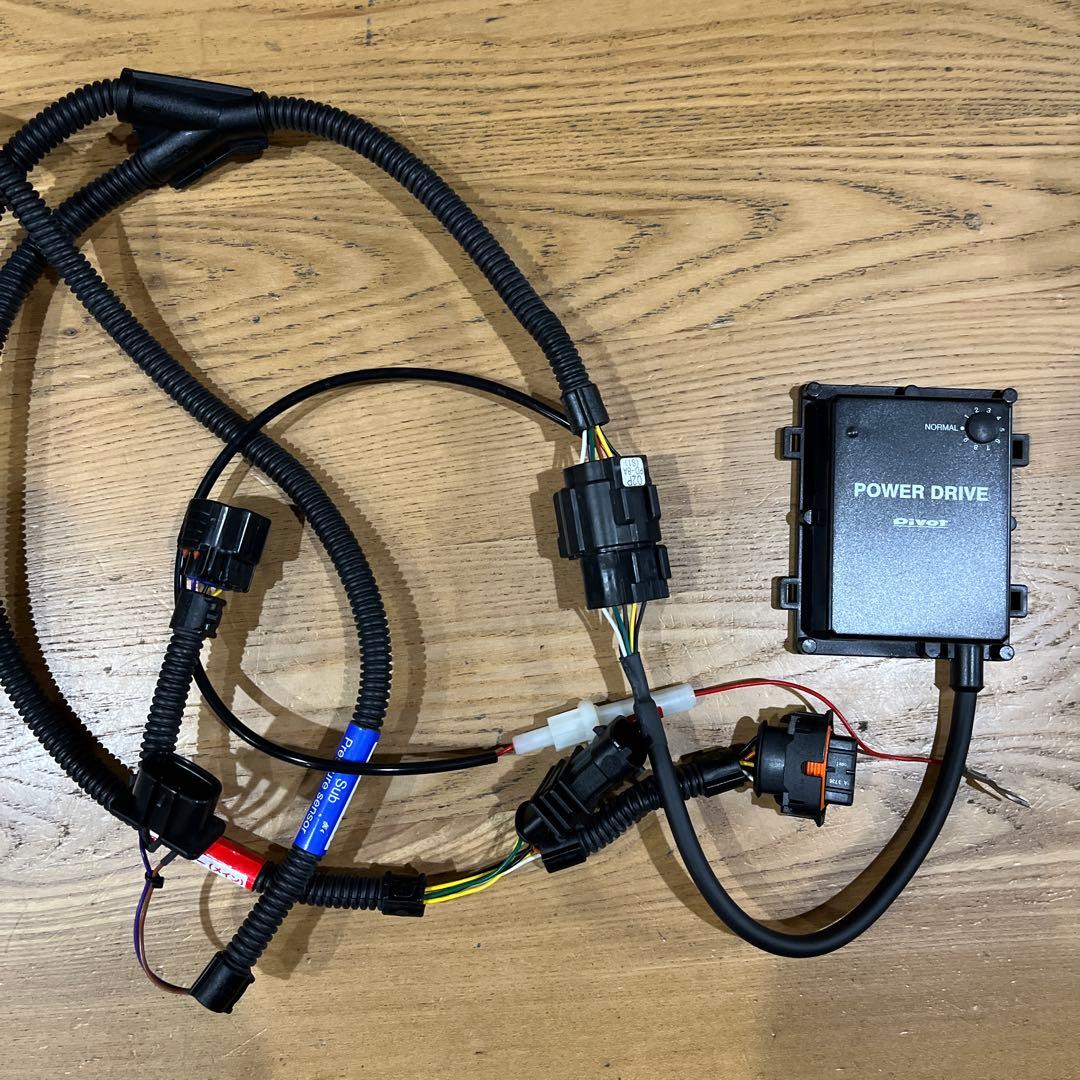 スズキ ジムニーpivot3driveProスロットルコントローラ&サブコン