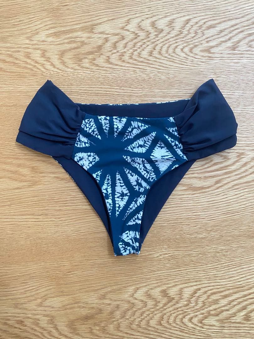 Seea Milos シーア リバーシブル ビキニ