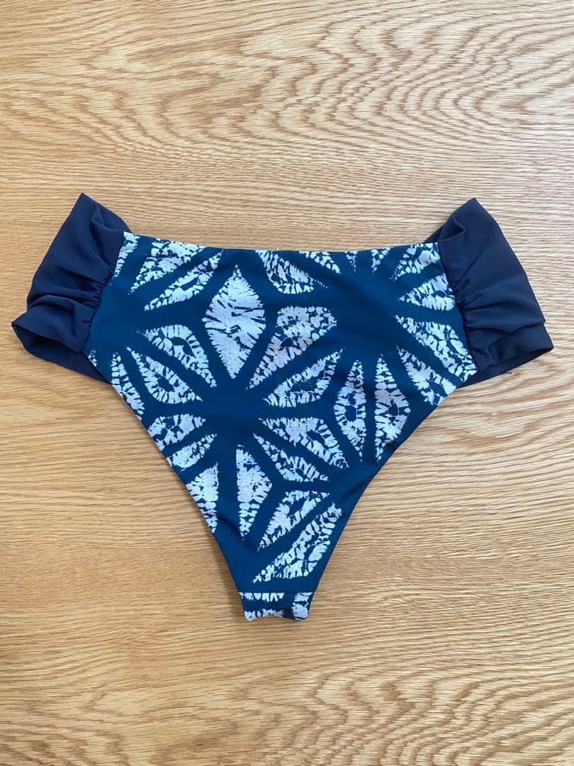 Seea Milos シーア リバーシブル ビキニ