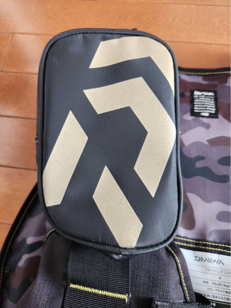 ダイワ ライフジャケット ブラック/カモフラージュ　DF-6206