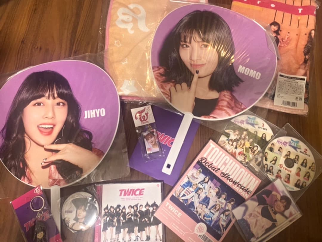 TWICEグッズ　まとめ売り