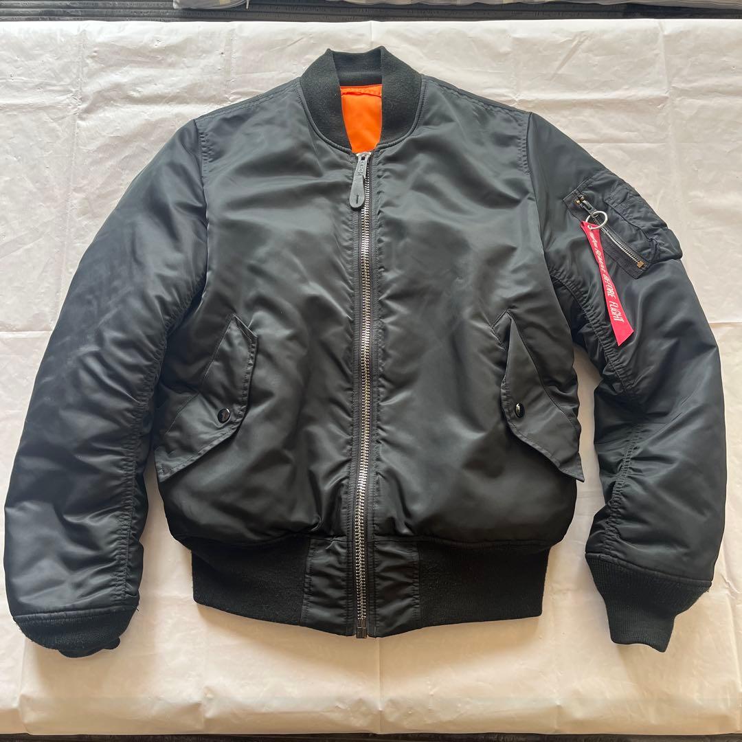 【美品】アルファインダストリーズ MA-1 ブラック　 Mサイズ