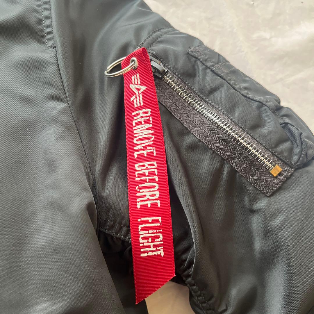 【美品】アルファインダストリーズ MA-1 ブラック　 Mサイズ