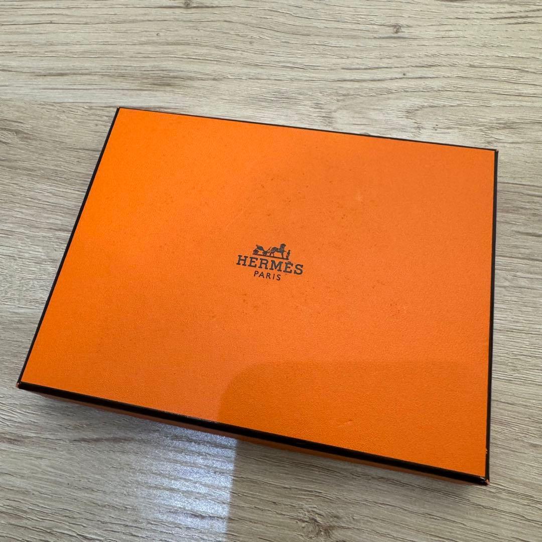 希少 新品 エルメス 財布 二つ折りMC2 ガリレイ ヴォーエプソン