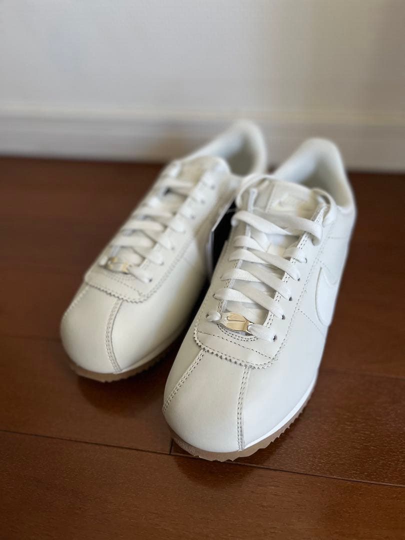 未使用品W Nike CORTEZ SE コルテッツ白オフホワイト24.5