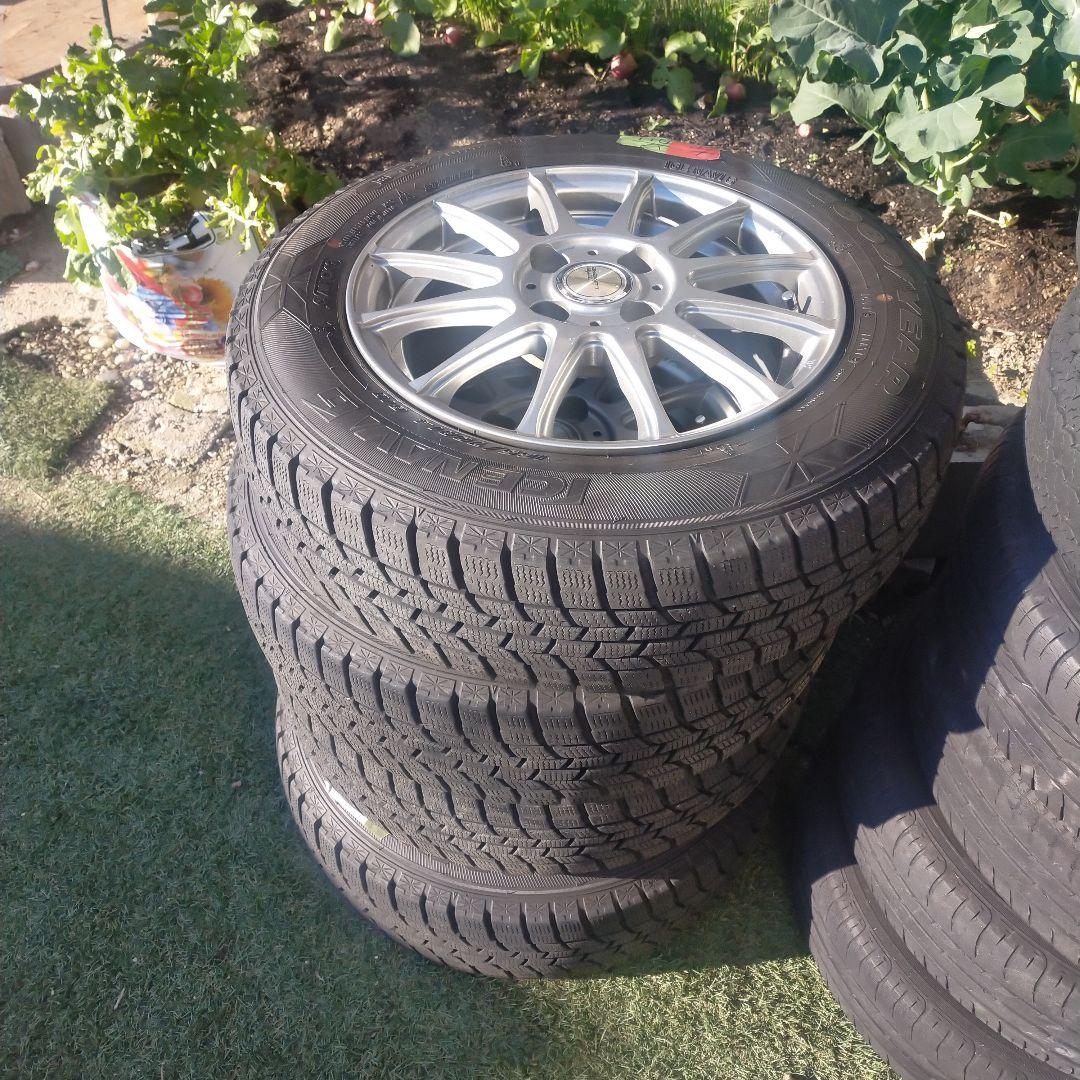 スタッドレスタイヤ