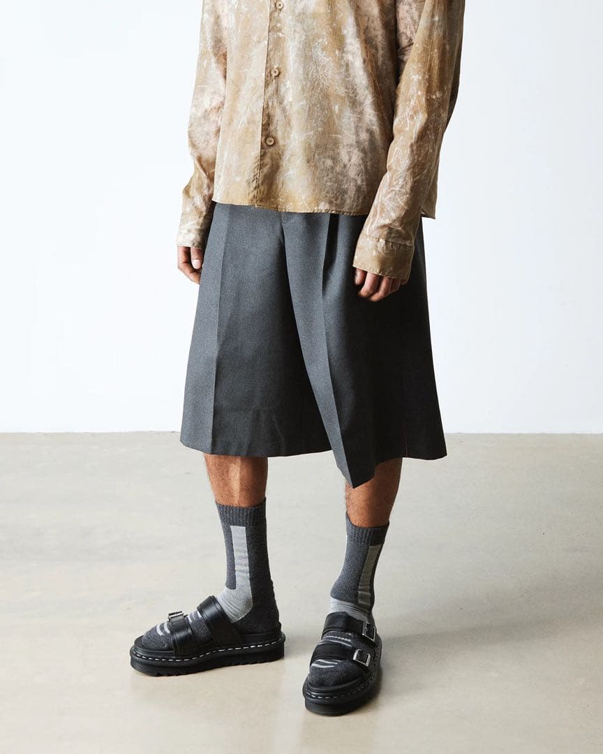 【即発送】Dr. Martens ドクターマーチン 限定　MYLES サンダル