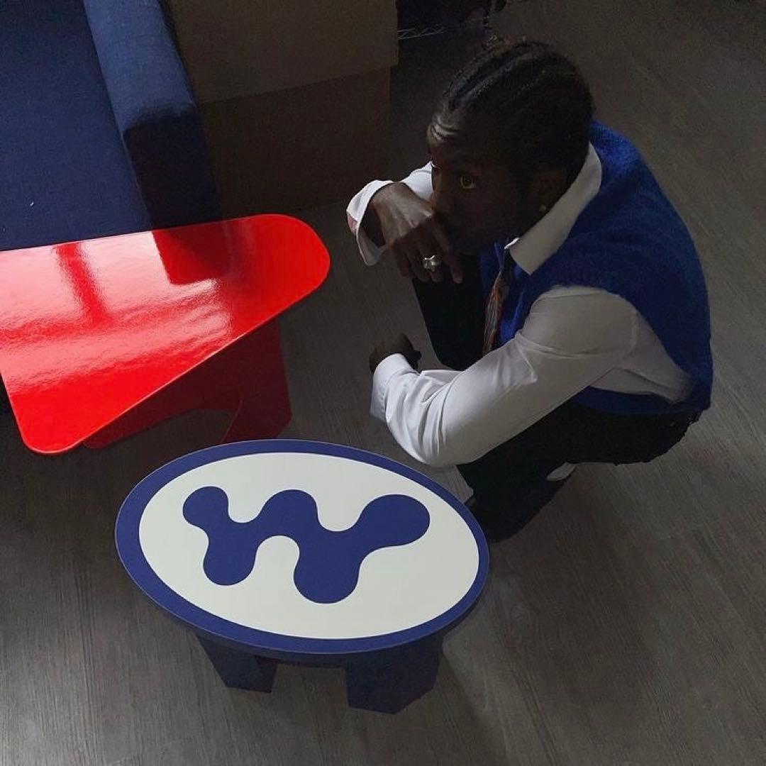 トップス MOWALOLA Walkman Skater T-Shirt