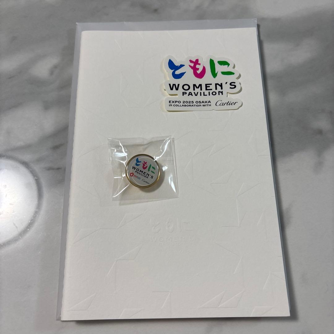 非売品　万博　ピンバッジ　WOMEN'S PAVILION