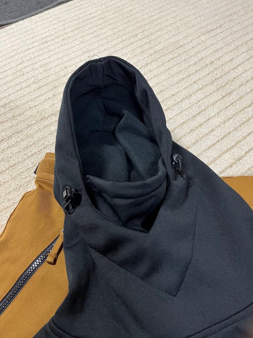 VOLCOM スノーボード　フード付きスウェットウェア　Ｌサイズセット