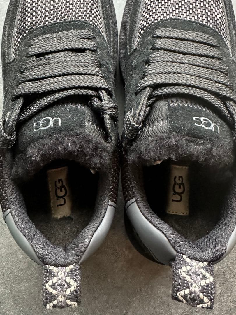 タイムSALE中新品•未使用★UGGスニーカー★