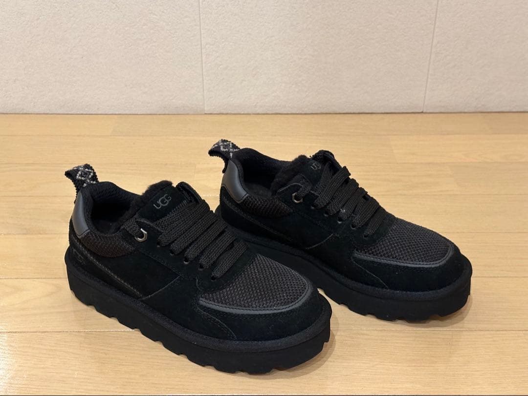 タイムSALE中新品•未使用★UGGスニーカー★