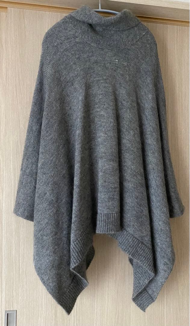 マルタンマルジェラ Maison Martin Margielaグレー ポンチョ