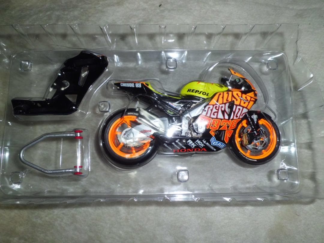 【開封品】ミニチャンプス　Honda RC211V Moto GP 2003