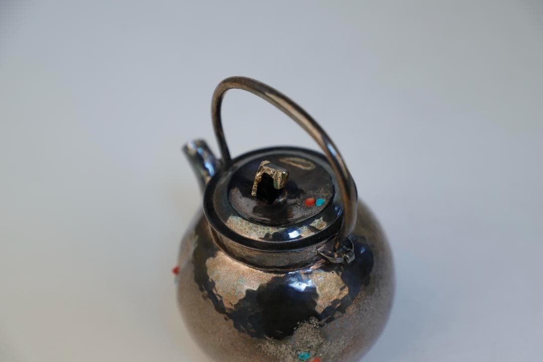 純銀製 槌目模様 色石装飾 湯沸し 銀瓶 煎茶道具