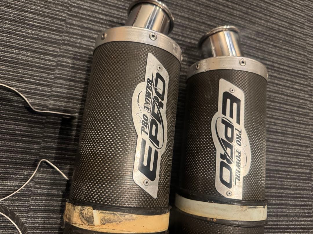 60.5 汎用サイレンサー　カーボンマフラー　EPRO ツイン　cb xjr
