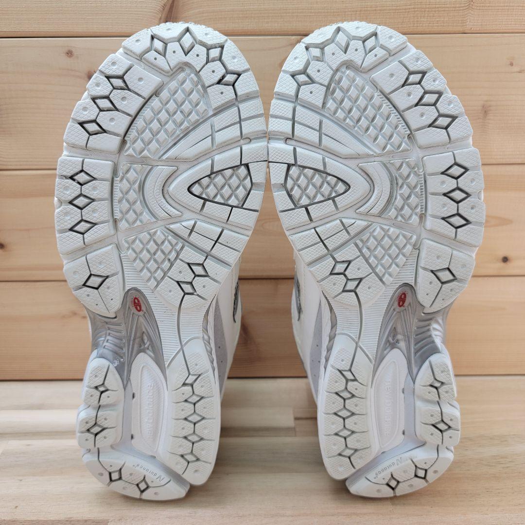 ニューバランス M2002RXM ゴアテックス ホワイト 24.5㎝