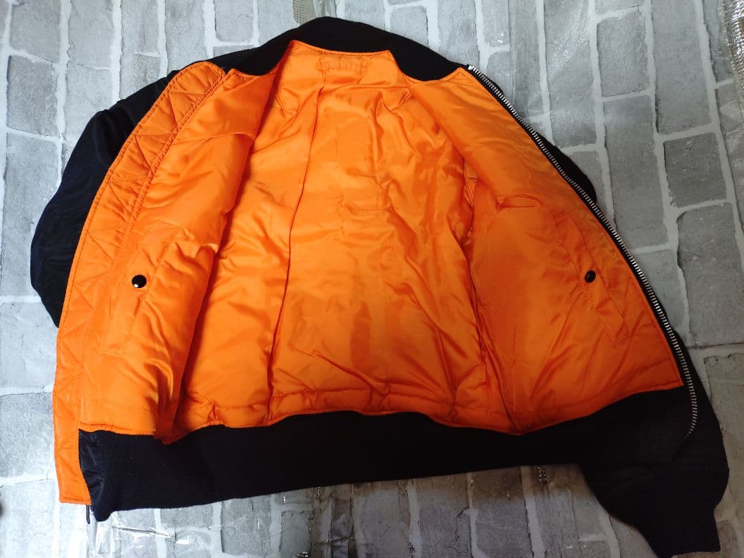 【美品】【Lサイズ】【アルファ】【MA-1】【人気ブラック】