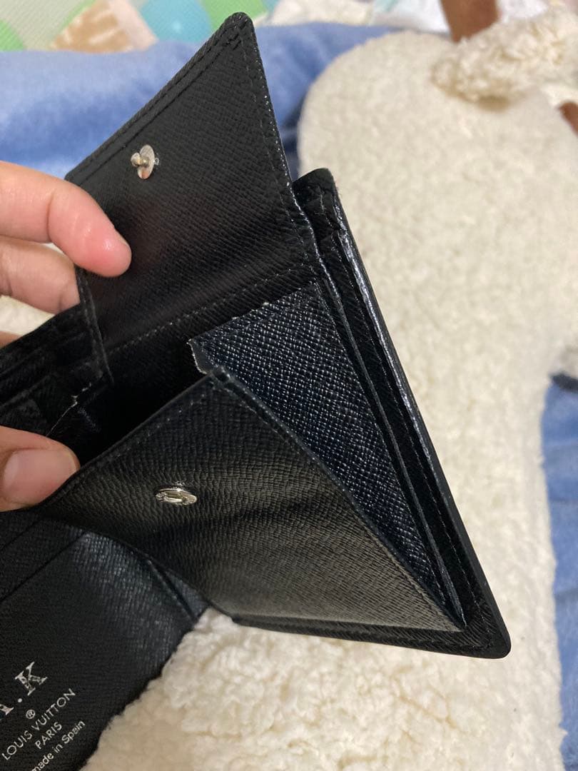 ルイヴィトン　ブラック チェック柄 二つ折り財布