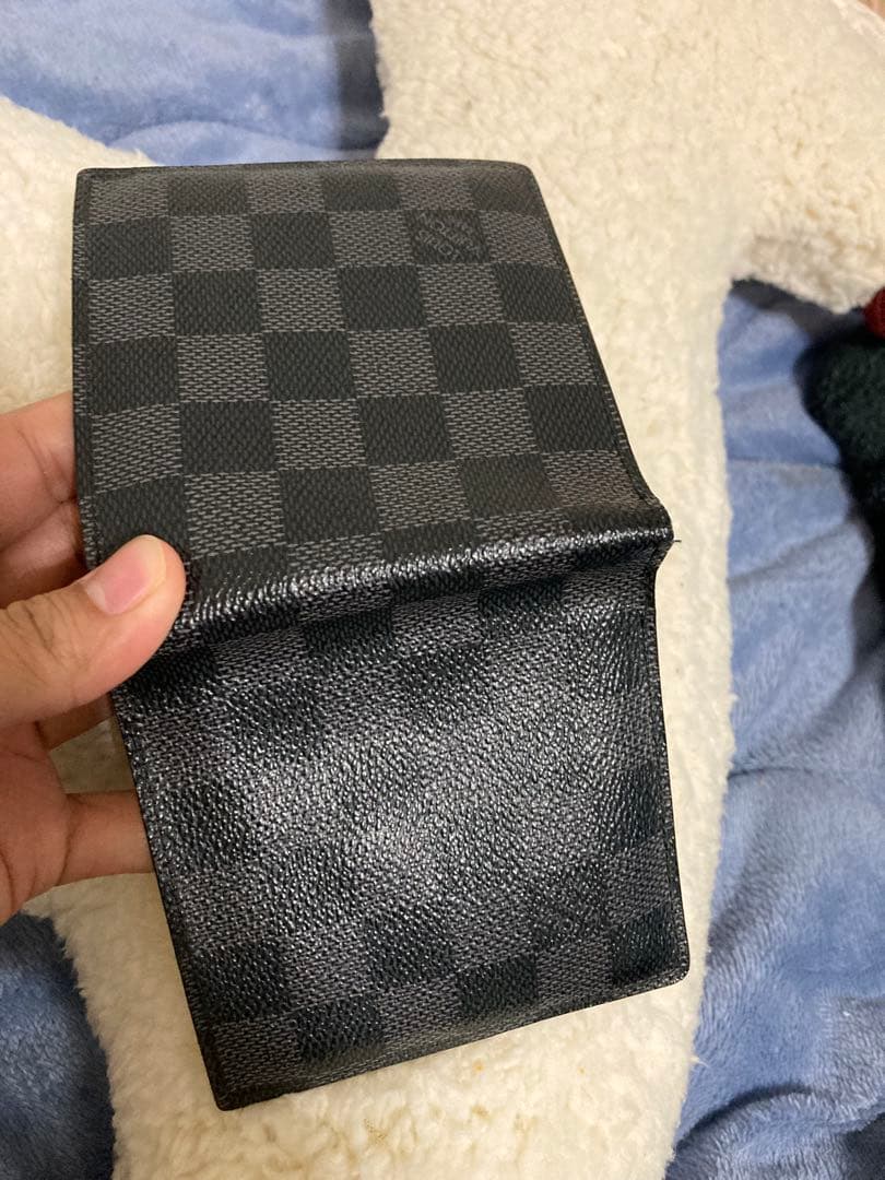 ルイヴィトン　ブラック チェック柄 二つ折り財布