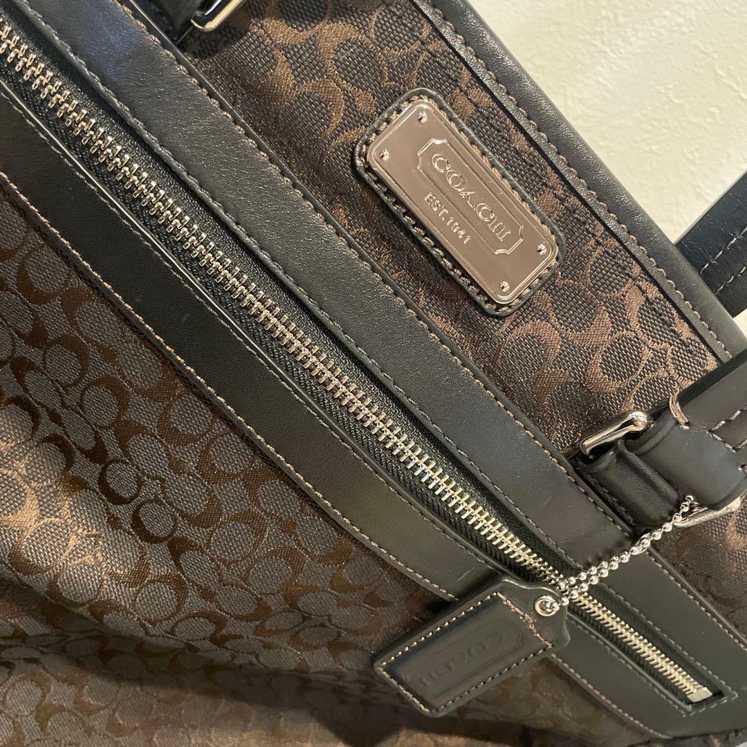 【未使用】COACH バッグ（肩紐付き）