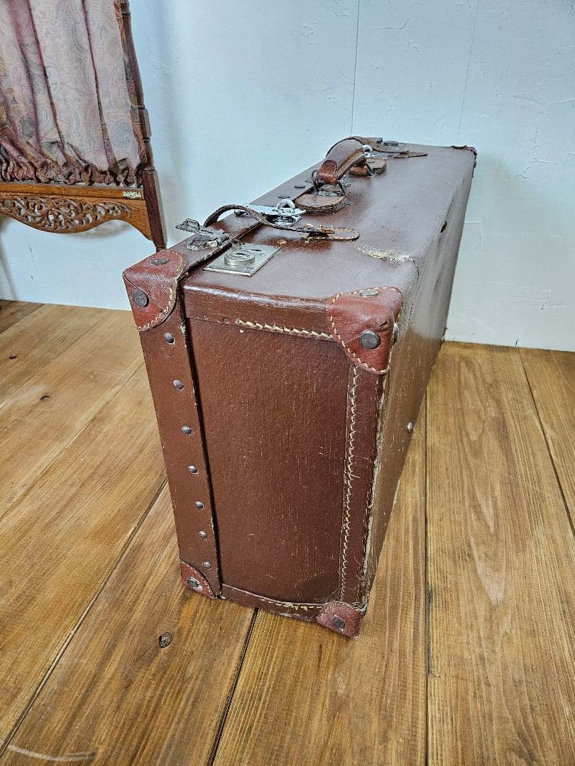 アンティーク 大きな古いトランク ヴァルカンファイバー 旅行鞄 店舗什器