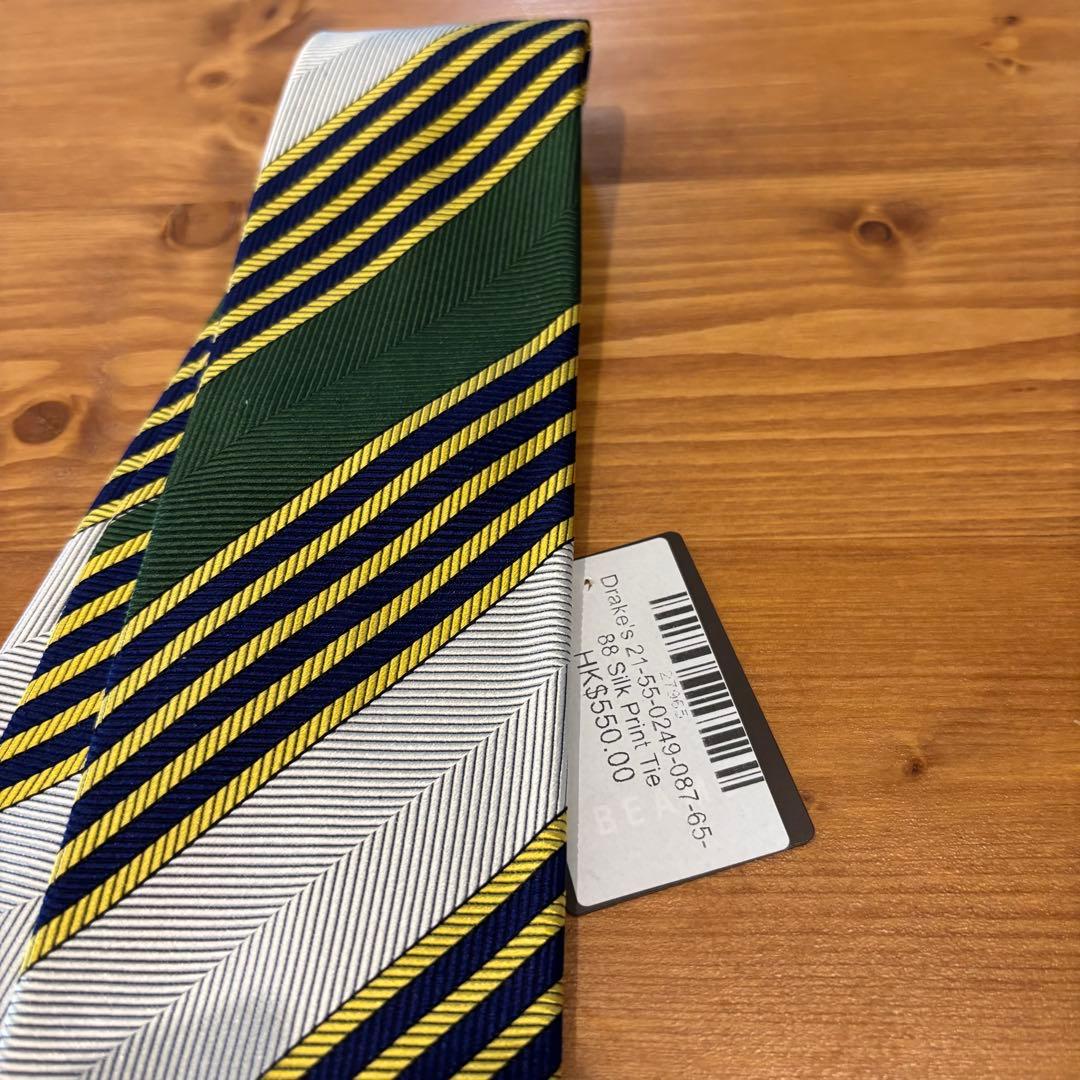 【新品未使用】DRAKE'S ドレイクス　ネクタイ　レジメンタル　シルク　緑