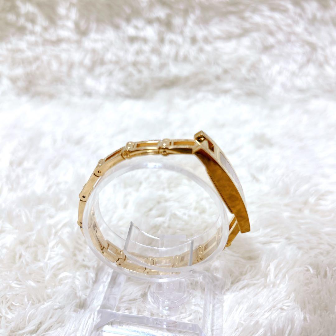 稼動品　GUCCI グッチ　電池新品　3900L 時計　ブレスレットウォッチ