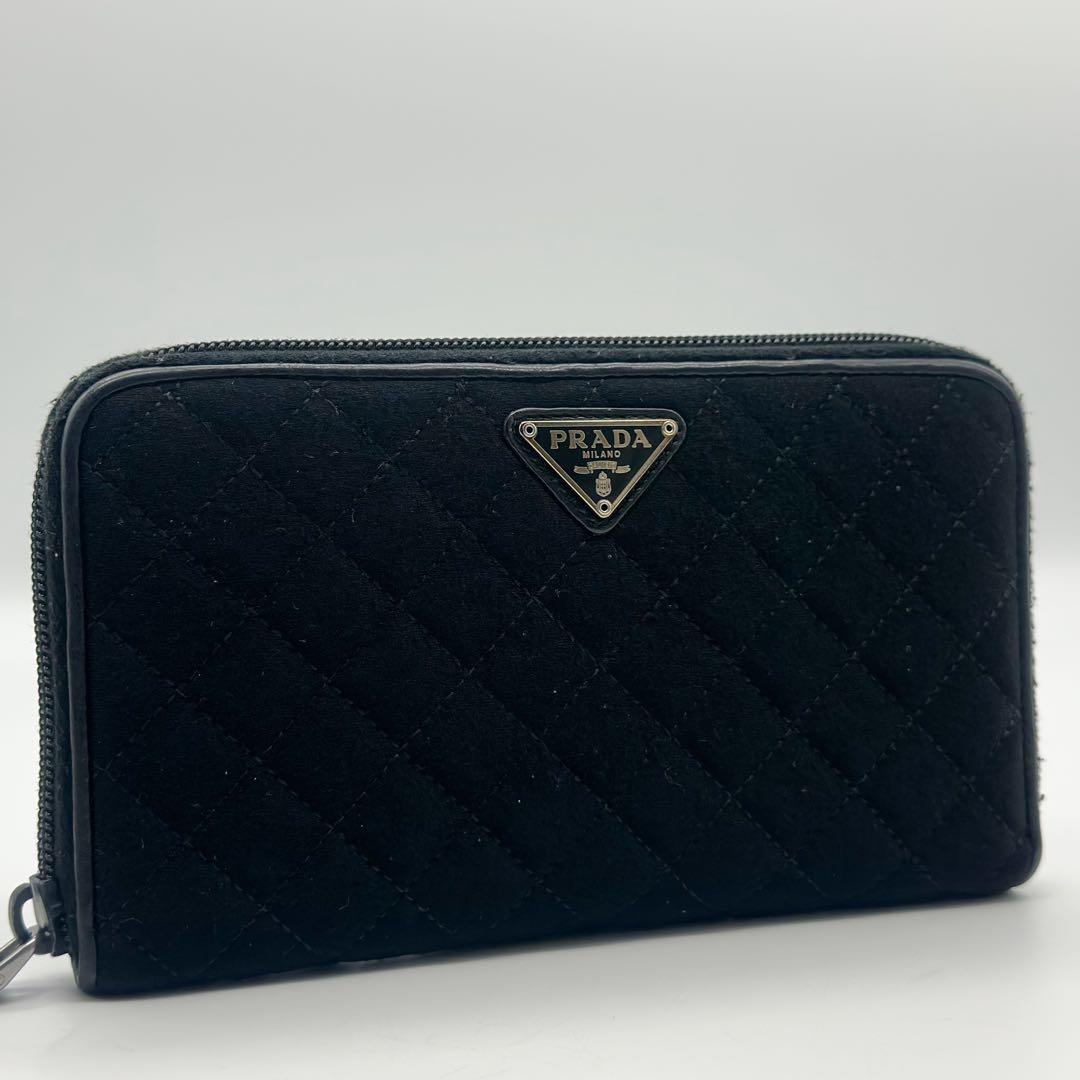 プラダ キンティング ラウンドファスナー 長財布 三角ロゴ