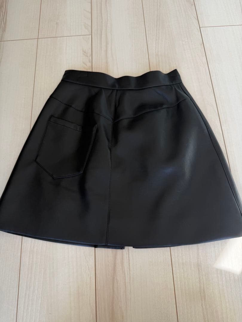 sheller シェリエ　レザースカート