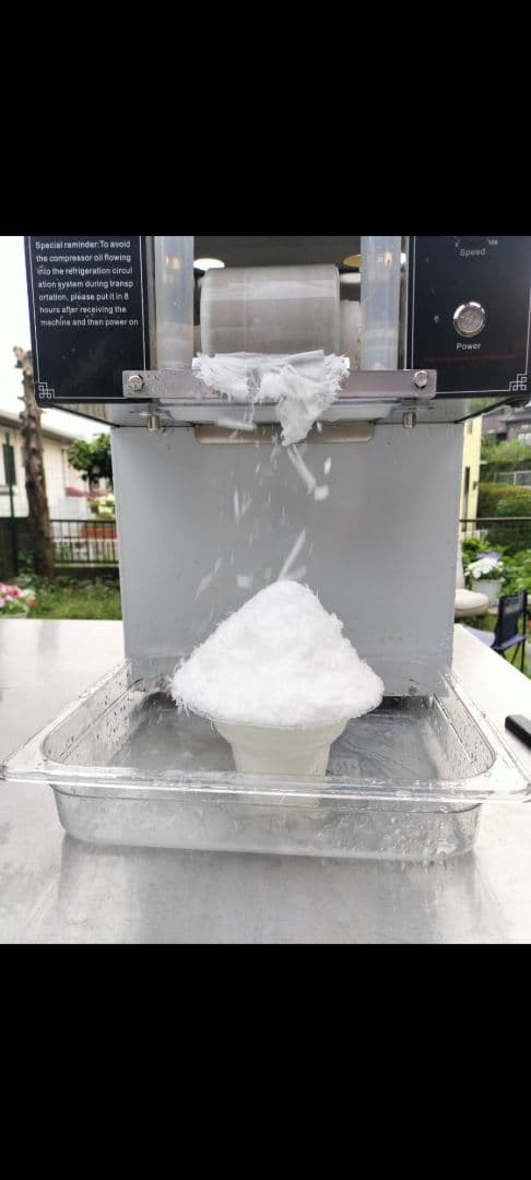 電動 氷のいらないかき氷機　スノーピークマシーン！③新品 (静岡県から即発送！)