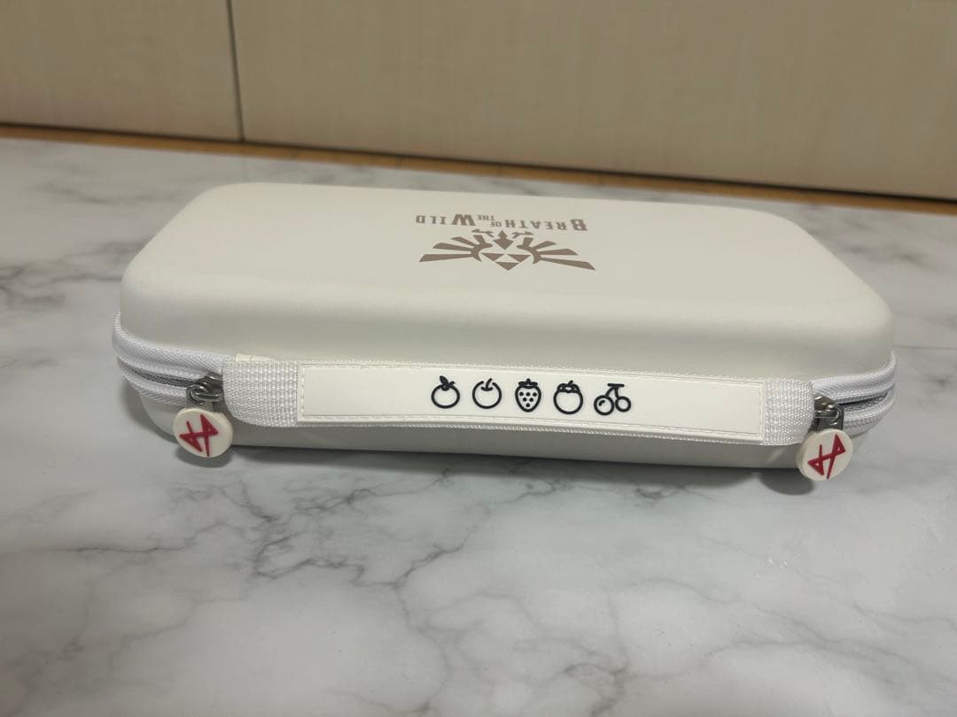 Nintendo Switch本体　ゼルダの伝説ケース付き