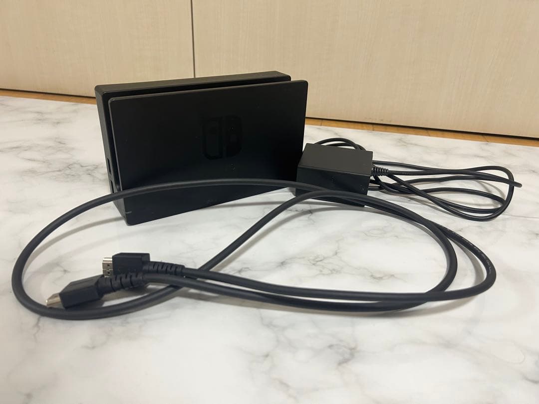 Nintendo Switch本体　ゼルダの伝説ケース付き