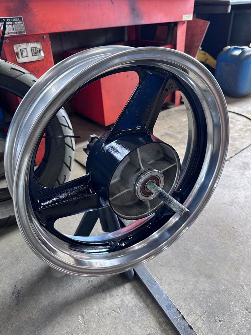 cb400sf NC31 ホイール