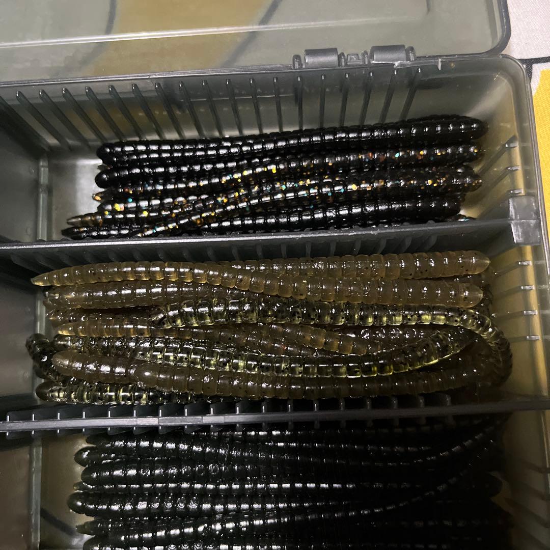 大量! 常吉ネコリグワームだと思います♪