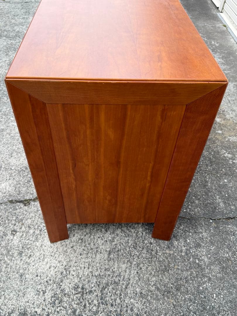 デンマーク Skovby Furniture チェリー材ロングサイドボード｜北欧