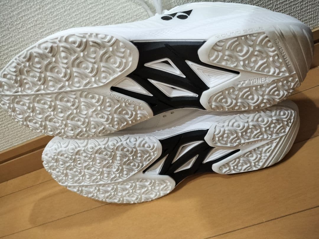 ソニケージ　ワイド　27センチ　YONEX 　テニスシューズ