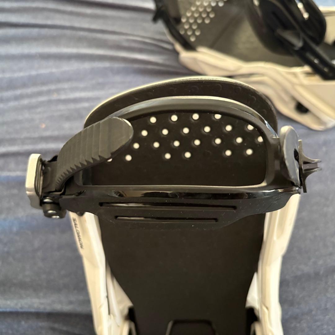 25-26 SALOMON Hologram Mサイズ ビンディング