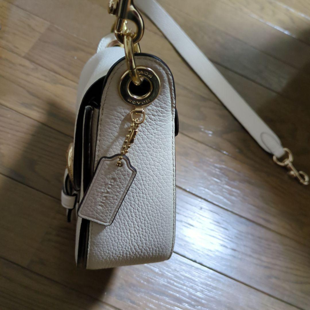 COACH　ホワイトレザー ショルダーバッグ